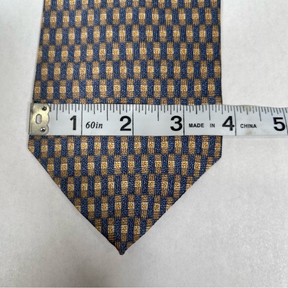 2 for$15 Robert Stock 100% Silk Patterned Tie - Picture 4 of 8